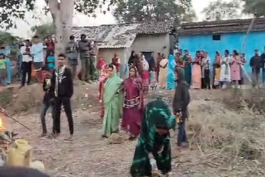 छत्तीसगढ़&कोरबा-में-अवैध-शराब-निर्माण-स्थल-पर-महिलाओं-ने-बोला-धावा,-महुआ-शराब-बेचने-वालों-के-खिलाफ-खोला-मोर्चा