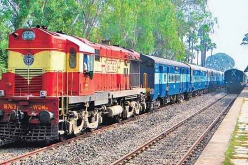प्रयागराज महाकुंभ मेला जाने वाले यात्रियों के लिए विशाखापट्टनम&गोरखपुर के बीच चलेगी स्पेशल ट्रेन
