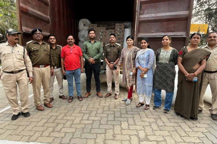 आबकारी विभाग की टीम ने पकड़ा शराब का जखीरा,  700 पेटी जब्त