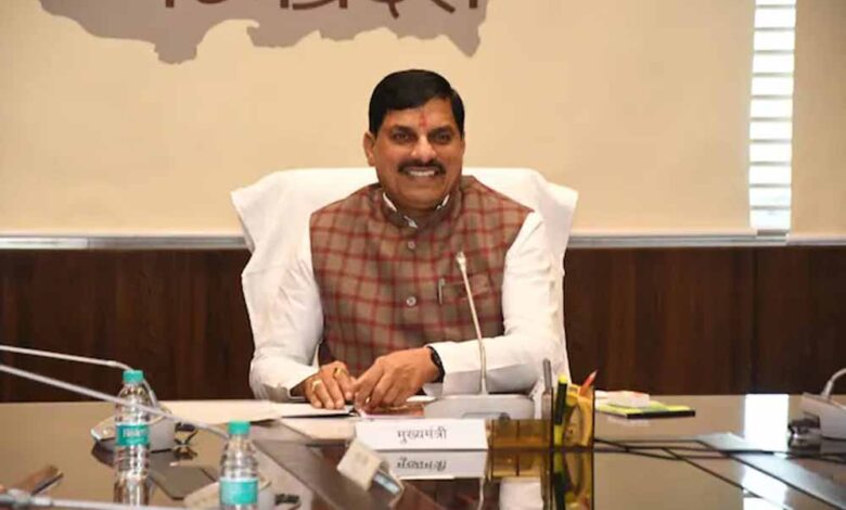 मुख्यमंत्री-डॉ.-मोहन-यादव-इंदौर-में-पहुंचे,-बोले-सवा-लाख-हेक्टेयर-जमीन-की-होगी-सिंचाई
