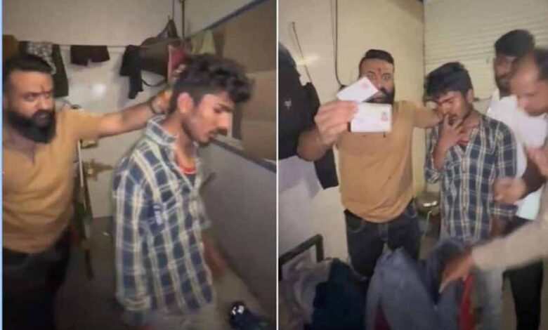 आरोपी-‘पाकिस्तान-जिंदाबाद-और-एक-रात-में-भारत-साफ’-जैसे-शब्दों-का-इस्तेमाल-कर-रहे-हैं,-करणी-सेना-ने-जमकर-की-पिटाई