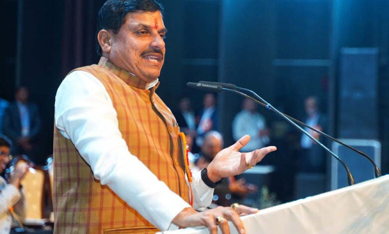 मप्र-सरकार-ने-कर्मचारियों-के-लिए-कैशलेस-स्वास्थ्य-बीमा-योजना-शुरू-करने-की-घोषणा,-जल्द-मिलगा-लाभ