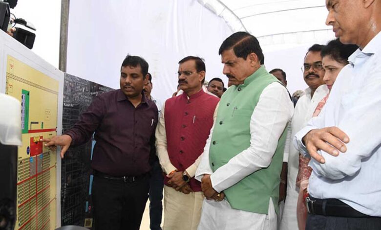 सीएम-यादव-और-वीडी-शर्मा-ने-पीएम-मोदी-के-आगमन-की-तैयारियों-का-जायजा-लिया