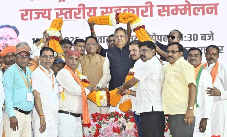 पीएम-नरेंद्र-मोदी-के-नेतृत्व-में-सहकारिता-को-घर-घर-तक-पहुंचाने-की-संकल्पना-हो-रही-है-पूरी-:-मुख्यमंत्री-साय