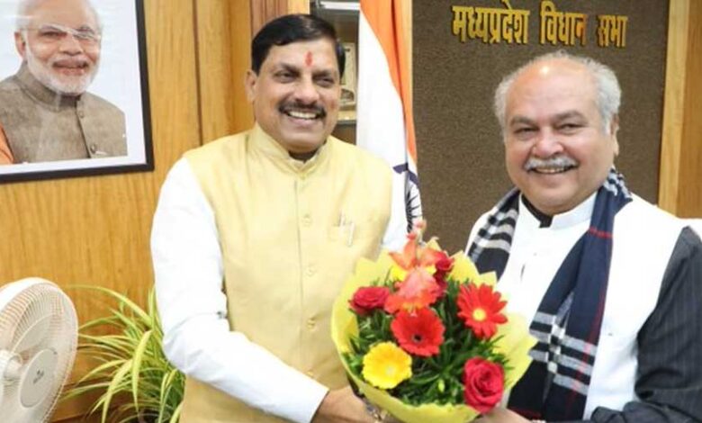 मुख्यमंत्री-डॉ.-यादव-ने-विधानसभा-अध्यक्ष-श्री-तोमर-को-दी-जन्मदिन-की-बधाई