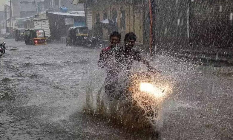 मध्यप्रदेश-में-आज-19-जिलों-में-अति-भारी-और-18-जिलों-में-भारी-बारिश-का-अलर्ट,-ग्वालियर-में-सुबह-तेज-बारिश-हुई