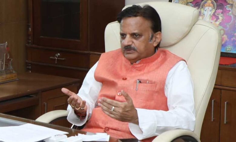 उप-मुख्यमंत्री-शुक्ल-ने-सिकल-सेल-परामर्श-केन्द्र-एवं-पोषण-मित्र-केन्द्र-का-किया-शुभारंभ