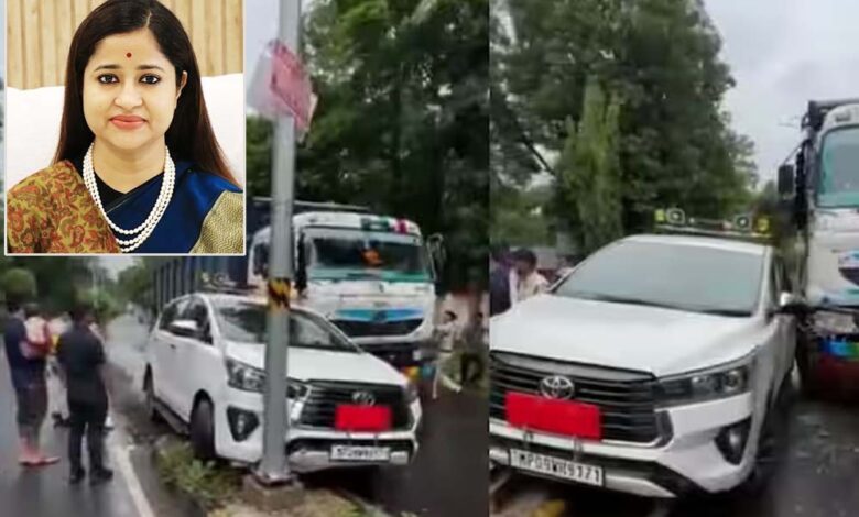 झाबुआ-कलेक्टर-नेहा-मीना-की-कार-को-डंपर-से-टक्कर,-हादसे-में-बाल-बाल-बचीं