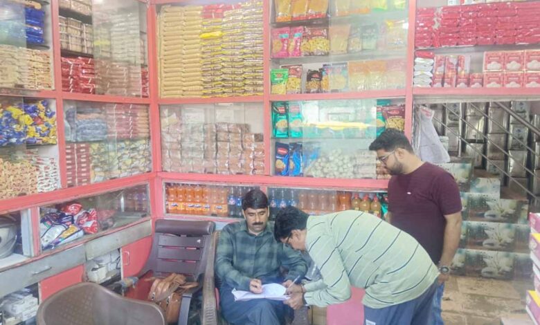 कलेक्टर-के-निर्देश-पर-भोपाल-में-फूड-क्वालिटी-चेक,-कई-प्रतिष्ठानों-से-लिए-गए-नमूने