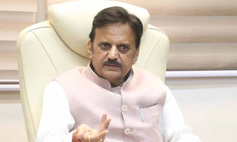 आयुष्मान-योजना-ने-नागरिकों-को-बनाया-है-सशक्त-:-उप-मुख्यमंत्री-शुक्ल