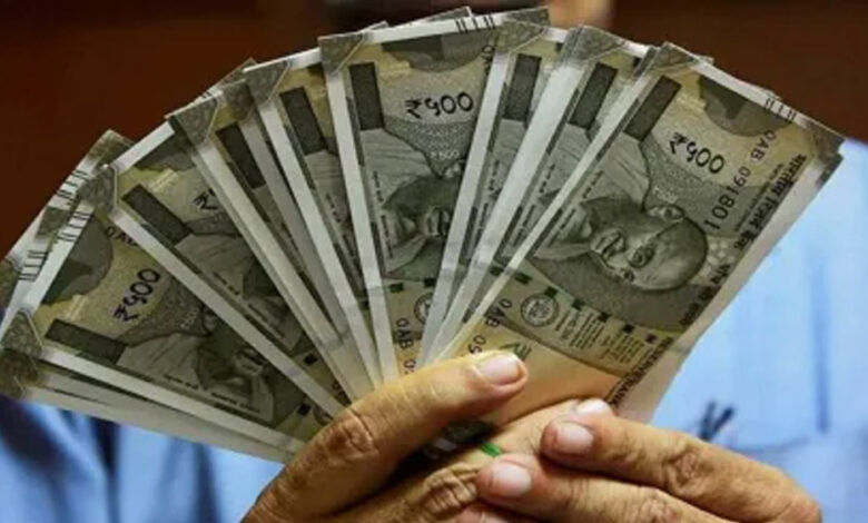 आउटसोर्स-कर्मचारियों-को-बड़ी-राहत:-अब-हर-माह-7-से-10-तारीख-के-बीच-मिलेगा-वेतन