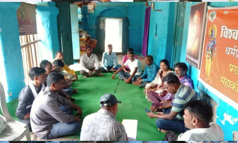 मवई-में-अतिथि-शिक्षकों-की-बैठक,-नियमित-रोजगार-न-मिलने-पर-सरकार-के-खिलाफ-नाराज़गी