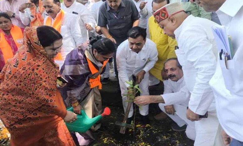 तन,-मन,-धन-और-सबसे-ऊपर-वन-:-उप-मुख्यमंत्री-देवड़ा