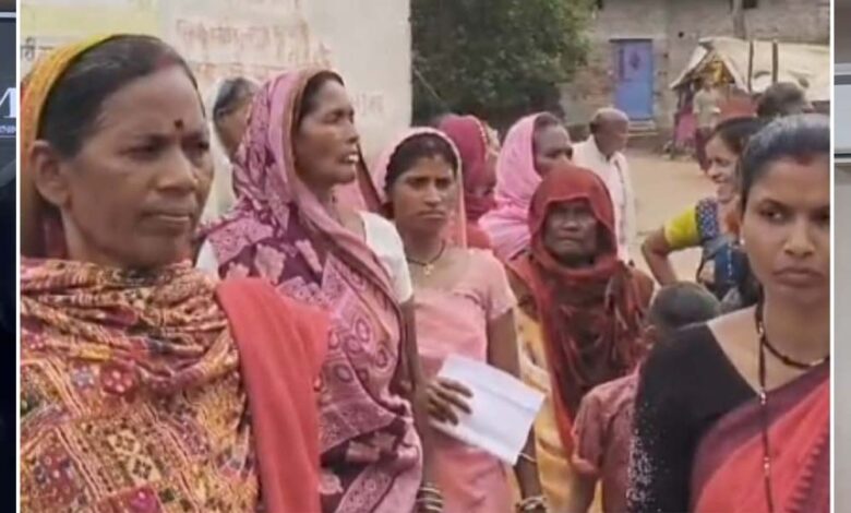 मोहगाँव-ब्लॉक-के-सिंगारपुर-की-महिलाओं-ने-उठाया-शराबबंदी-का-बीड़ा-शराब-बनाने-और-पीने-वालो-से-लिया-जायेगा-जुर्माना