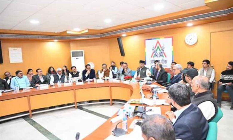 मंत्री विश्वास कैलाश सारंग ने सहकारिता विभाग की समीक्षा बैठक लेकर आगामी कार्ययोजना पर दिए विस्तृत निर्देश