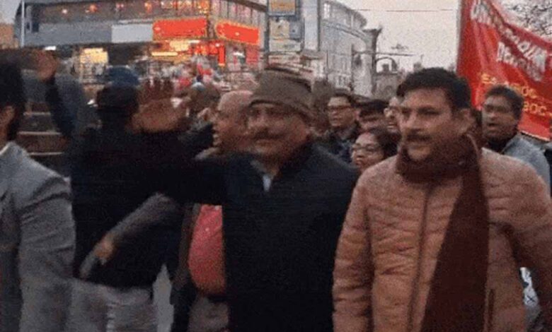 लाखों बैंक कर्मचारी ‘फाइव डे वीक’ के लिए सड़कों उतरे, 7 हजार से ज्यादा शाखाओं में हड़ताल के चलते तालाबंदी