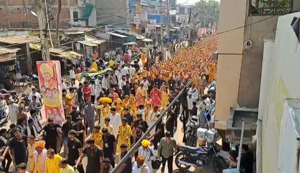 करेरा में 24 अक्टूबर से धीरेंद्र कृष्ण शास्त्री की श्रीराम कथा, भव्य कलश यात्रा से हुई शुरुआत