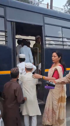 Gwalior Madarsa Raid: ग्वालियर में बिना मान्यता चल रहे मदरसे पर छापा, बच्चों की सुरक्षा और सुविधाओं में मिलीं खामियां